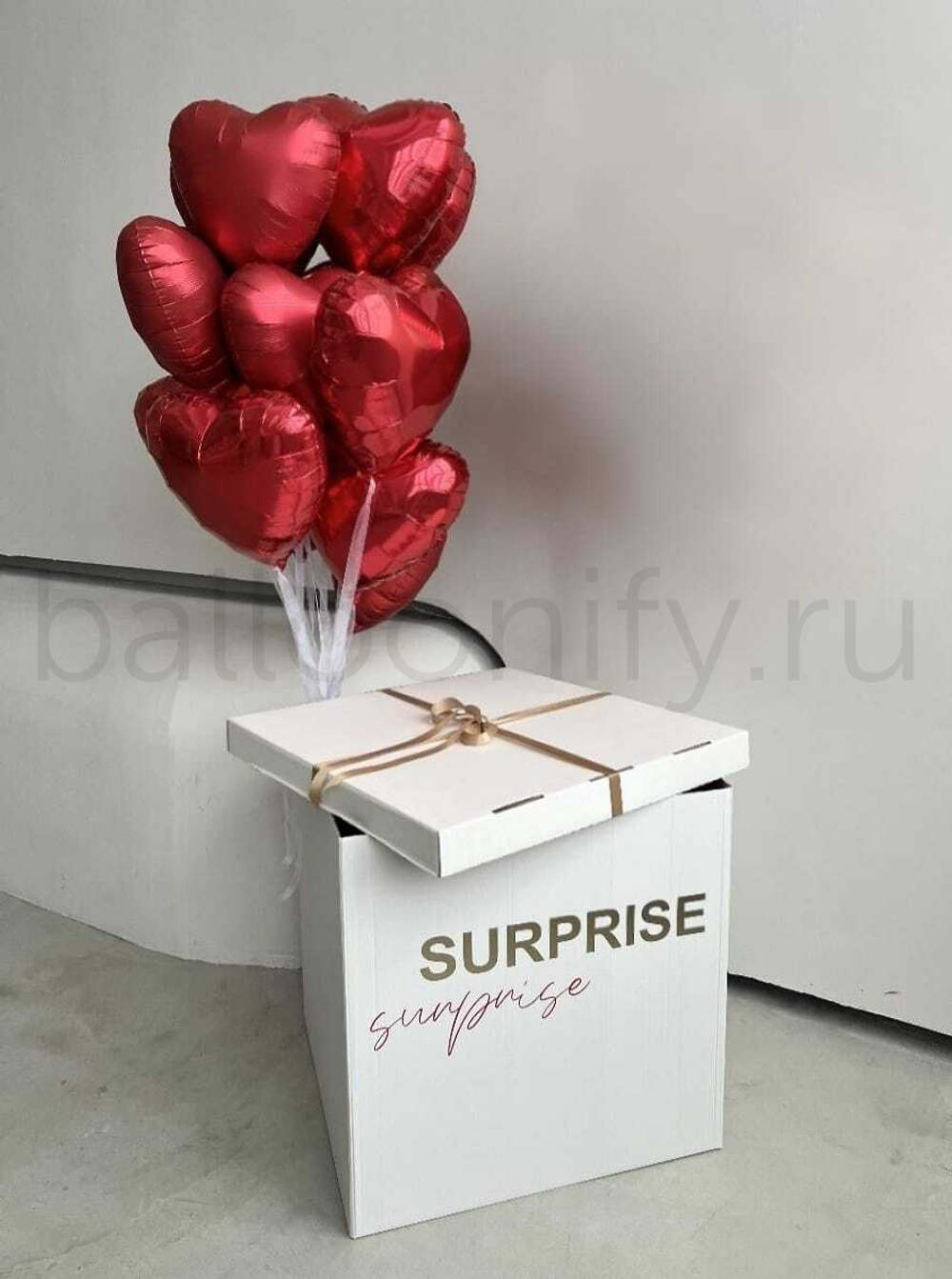 Набор шаров "Красные сердца" в коробке