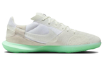 Кроссовки Nike Streetgato