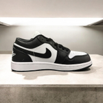 Nike Air Jordan 1 Low • Black White