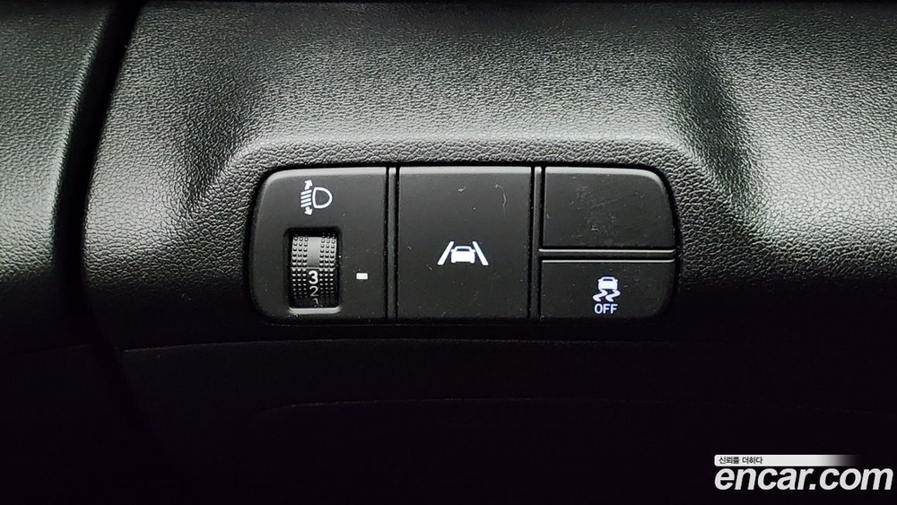 Hyundai Avante (CN7) 1.6 (04.2020)