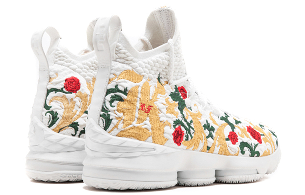 Кроссовки Kith X Nike Lebron 15 Performance 'King'S Cloak'