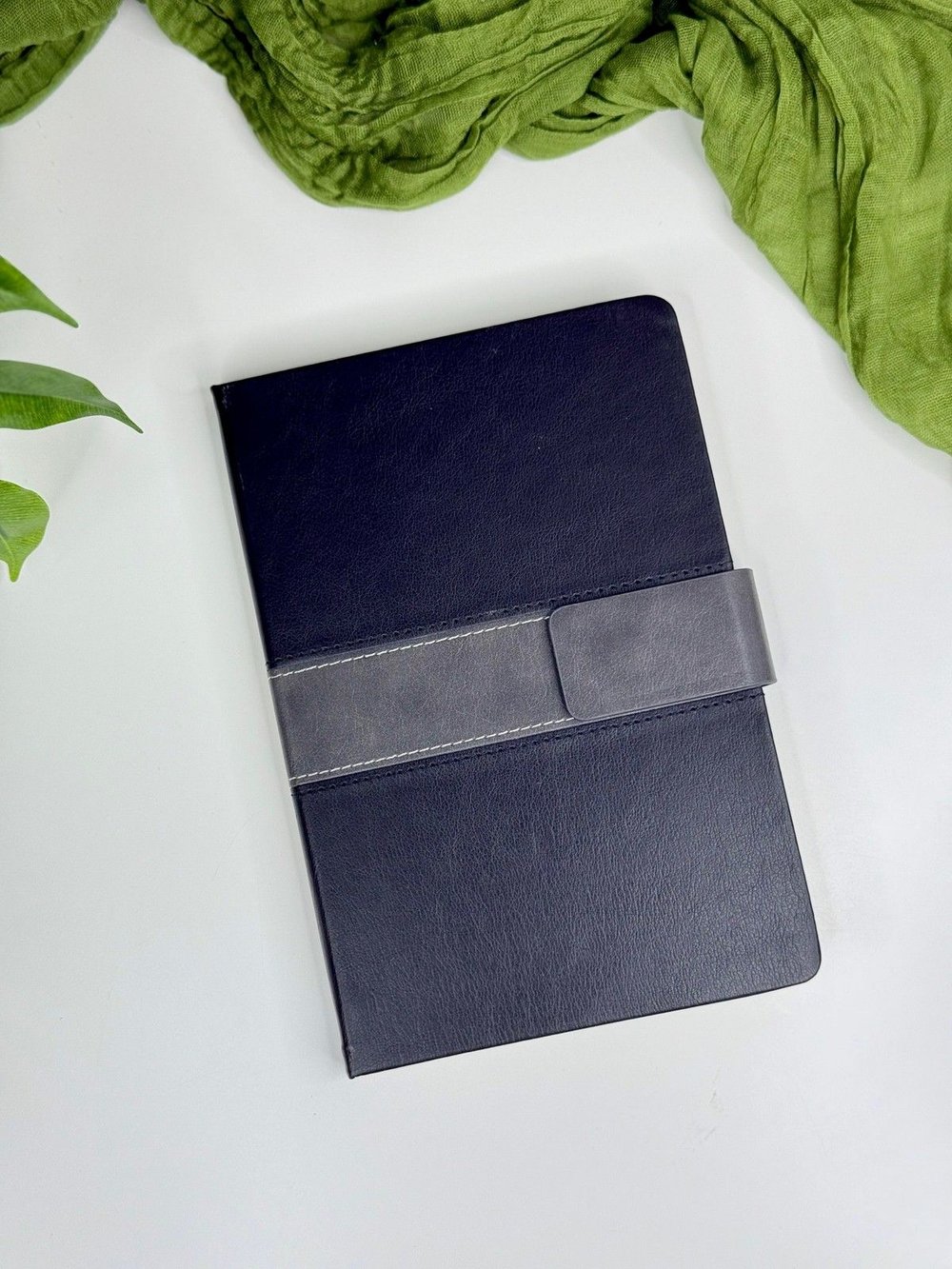 Блокнот А5 линейка 120л на магните чёрный (0586-1)