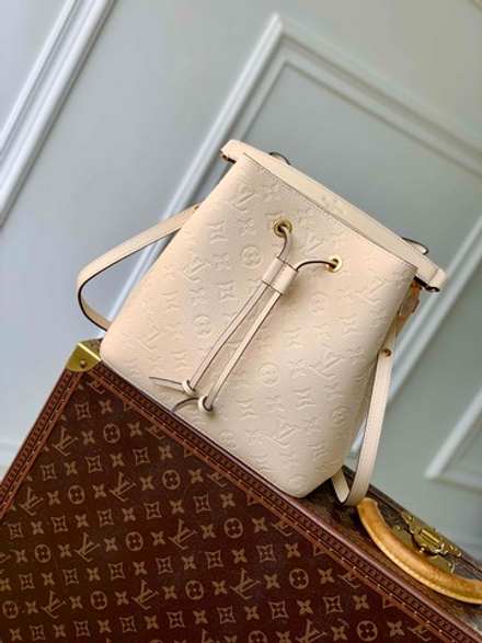 Louis Vuitton NeoNoe MM