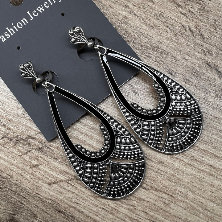 Серьги на англ.заст Bohemia Капля узор рюш стразы эмаль черная металл античный серебристый