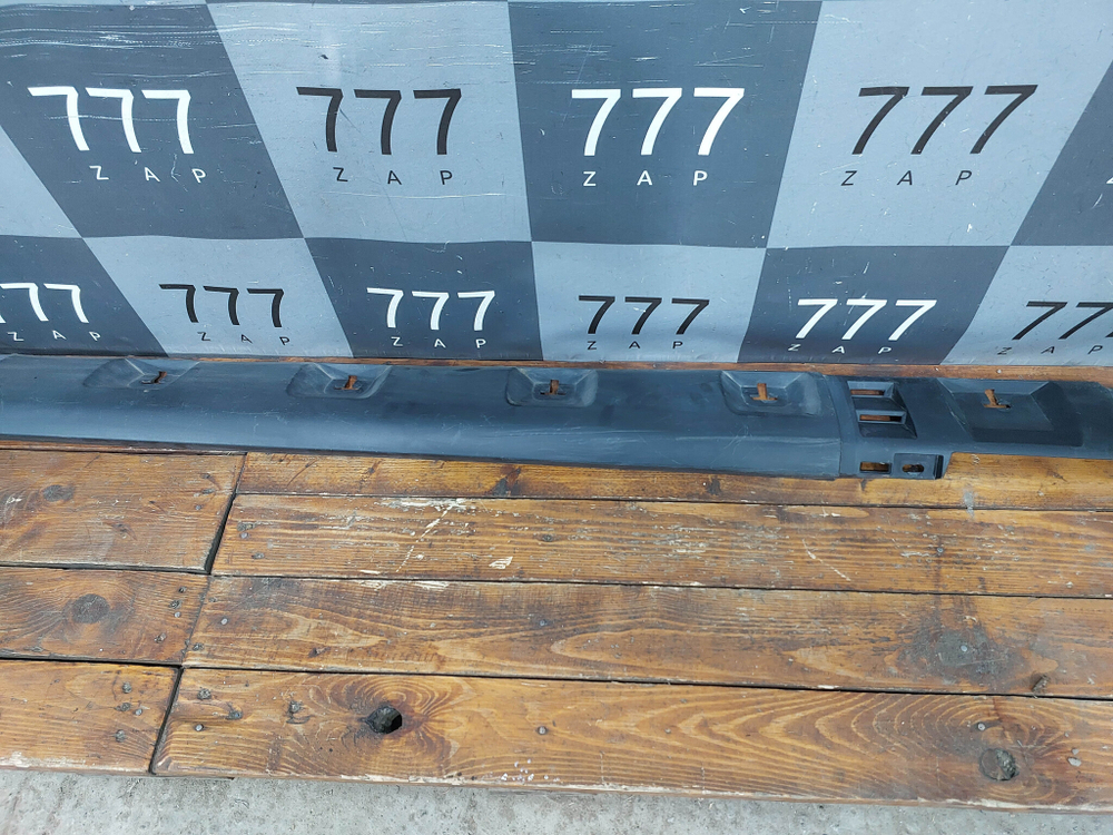 Накладка порога правого Renault Sandero 2 13-22 Б/У Оригинал 764266165R