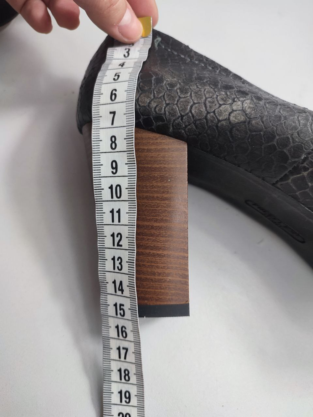 Туфли Laura Di Sarpi кожаные 40 размер