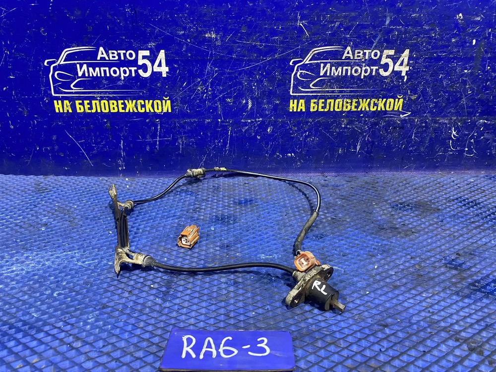 Датчик ABS задний левый Honda ODYSSEY 2001