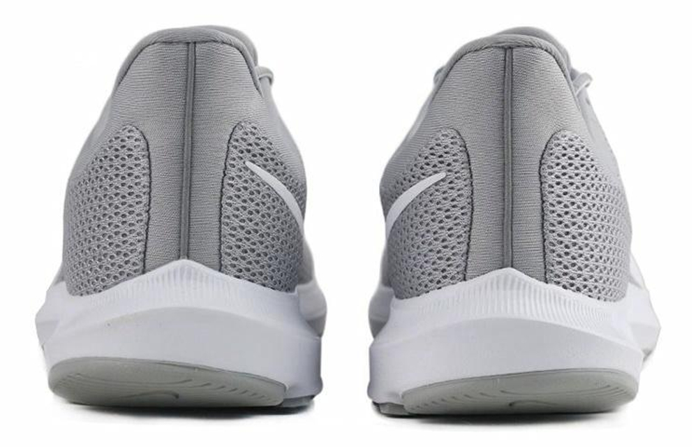 Кроссовки Nike Quest 2