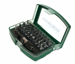 Биты для шуруповертов FAVOURITE FAV 32 SETS , в кейсе 32 предмета: 30 бит (25 мм), переходник для торцевых головок (25 мм), адаптер с быстрозаж. патрон. 60 мм.