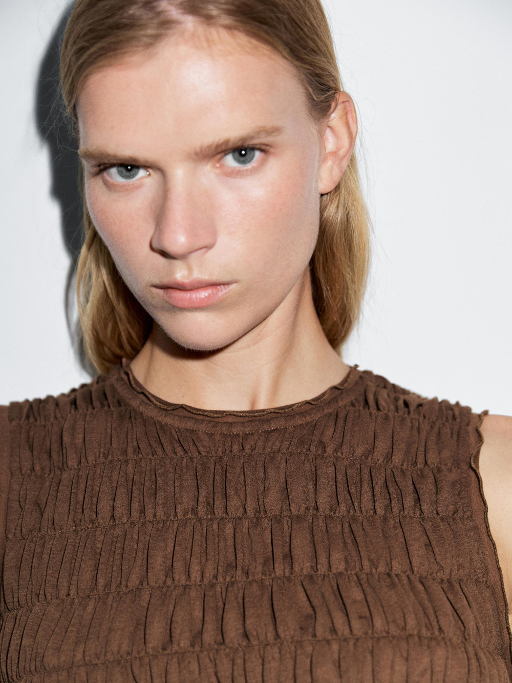 Massimo Dutti Топ из смесовой хлопковой ткани со сборками, коричневый