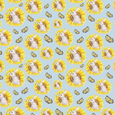 Кролик в подсолнухе на серо-зеленом фоне