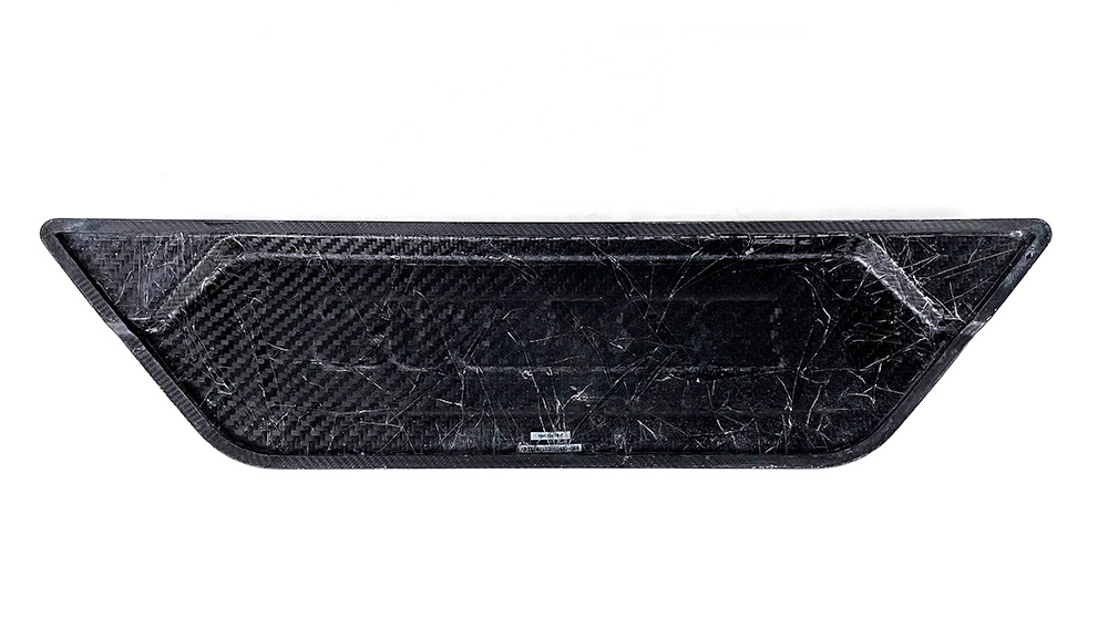 Карбоновная накладка на место запаски для Mercedes Benz G class W465 G63 G500 G550 2025+ Гелик Гелентваген