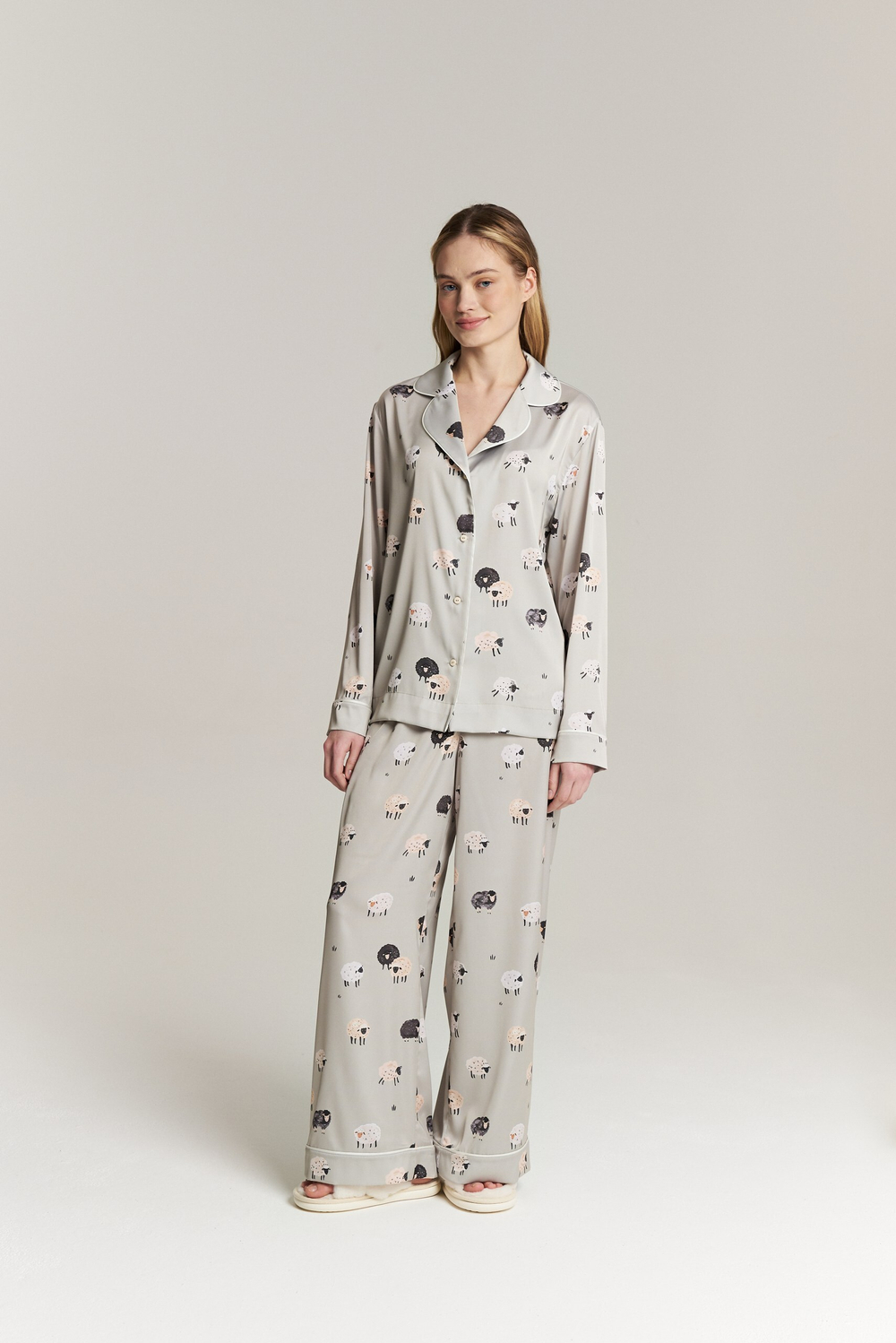 Шелковая блуза с кантом - овечки