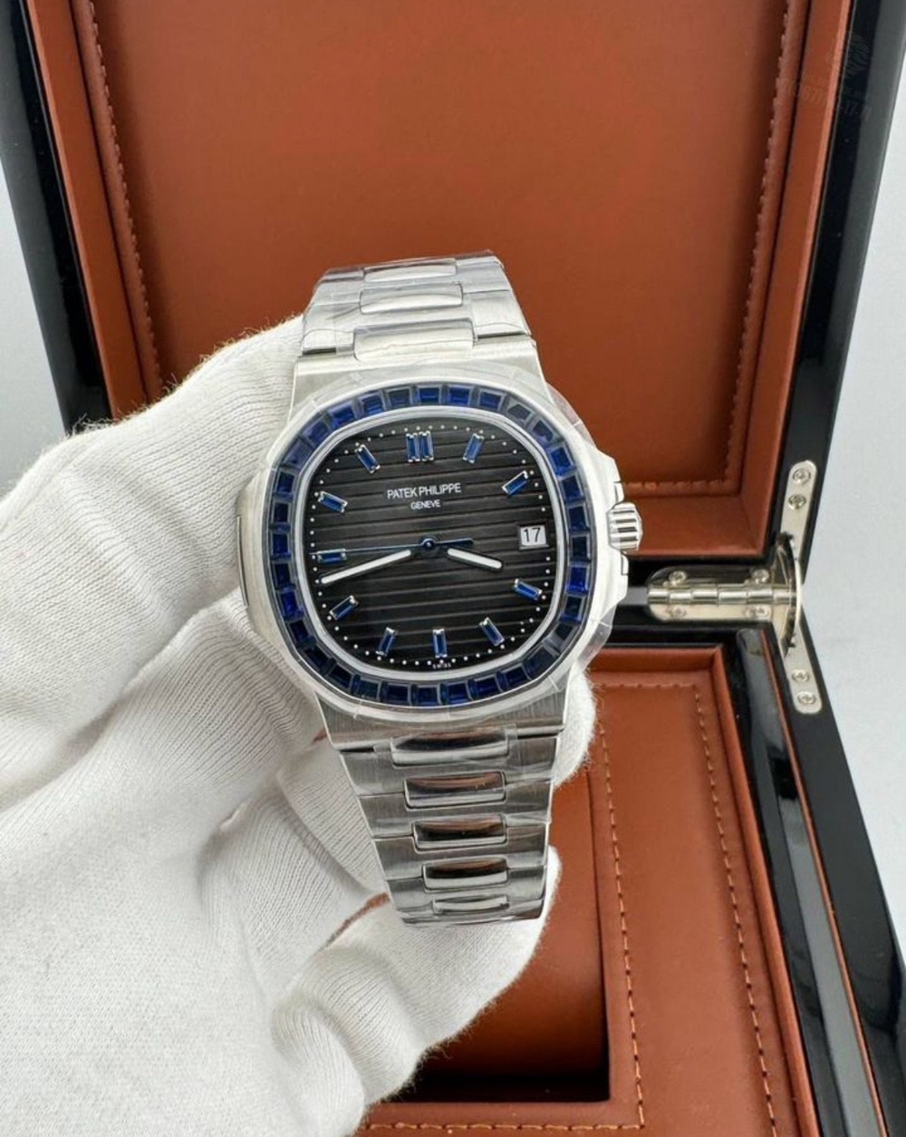 Часы Patek Philippe Nautilus