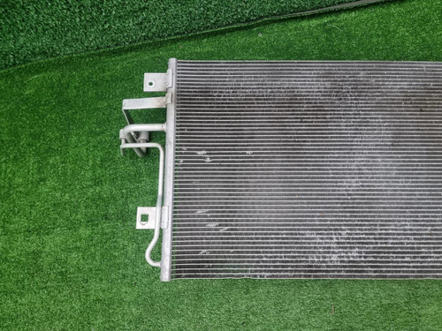 Радиатор кондиционера Hongqi HS5 (2019-н.в.)