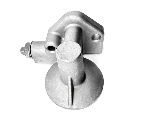 Кронштейн (корпус) масляного фильтра с клапаном  КМ385ВТ рез M20