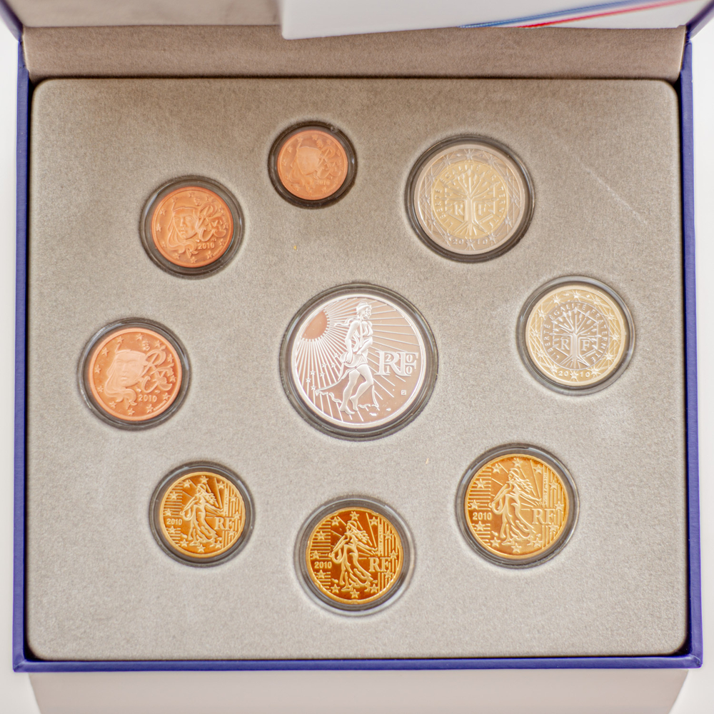 France 2010 Proof Coin Set with 15 Euro Commemorative Coin in Silver Proof "La Semeuse" (Exclusive to this Set)