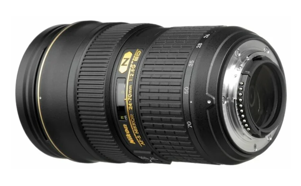 Объектив Nikon 24-70mm f/2.8E ED VR AF-S Nikkor, черный