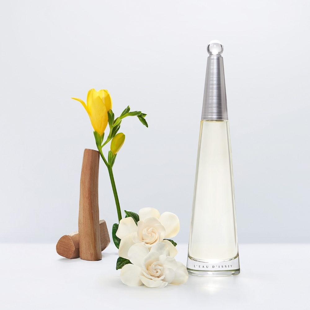 Issey Miyake L'Eau d'Issey парфюмерная вода женская