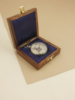 Nautical Карманный компас