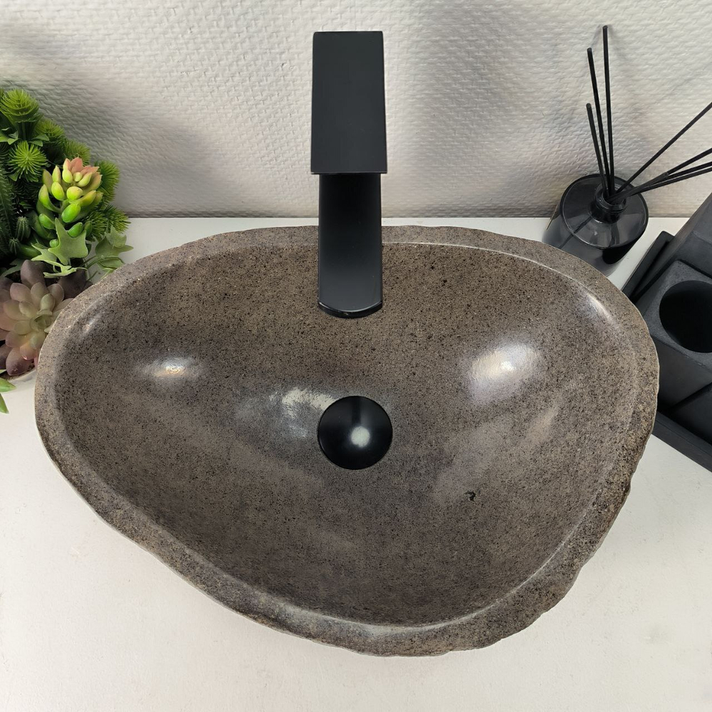 Раковина из речного камня RS-64943 45*32*15 0856