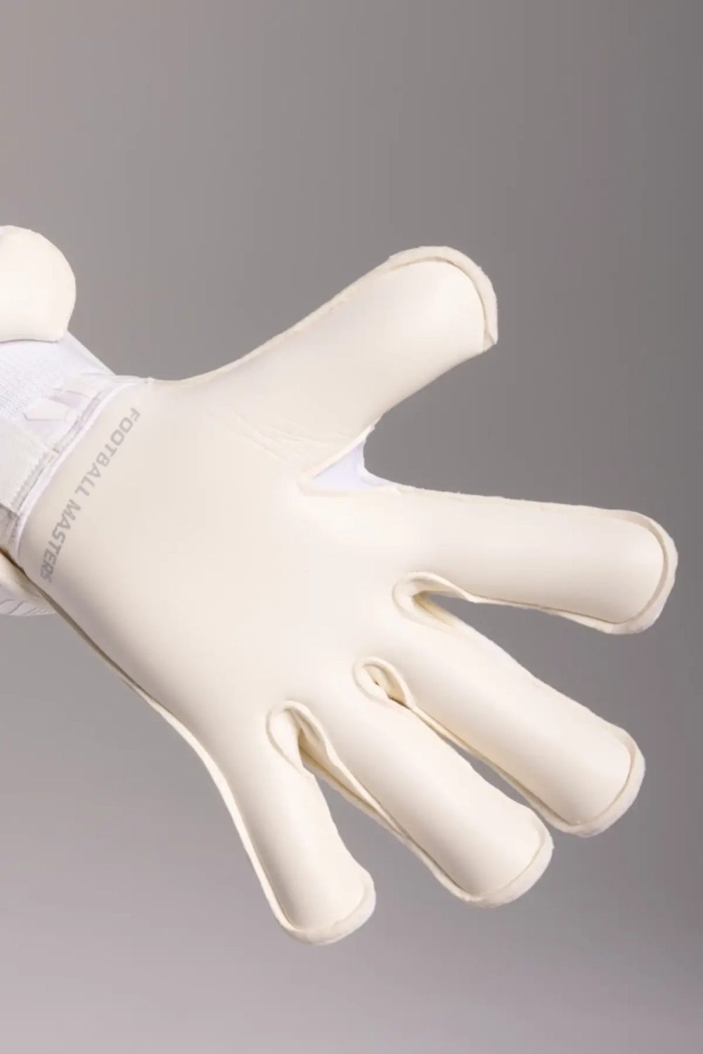 Вратарские перчатки Football Masters Invictus X Pro - белый