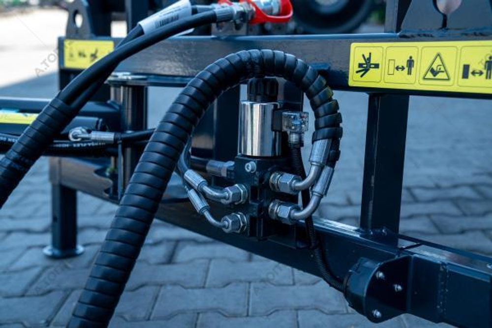 Щетка бордюрная для сорняков - AТOM Bob-Tach