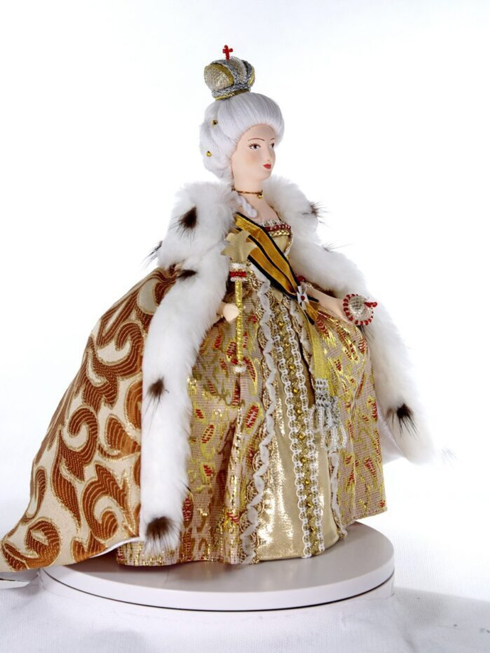Фарфоровая кукла коллекционная  Императрица Екатерина II Великая. Сувенир ручной работы