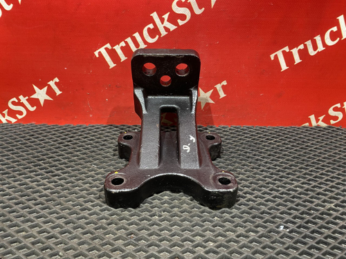 Кронштейн двигателя передний левый 2024г