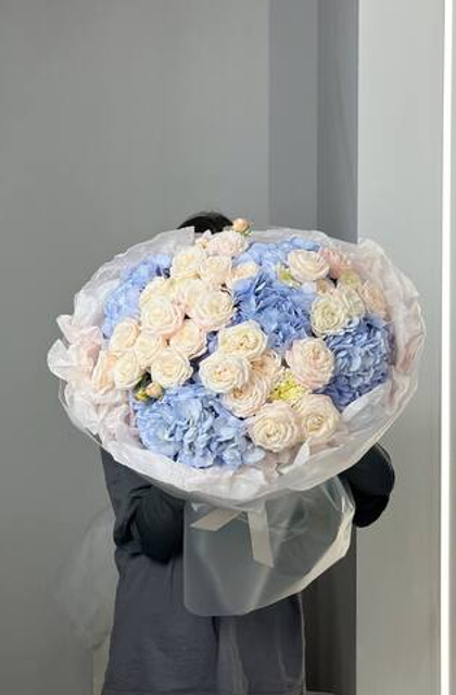 Нежный букет с Гортензией