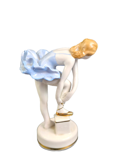 Фарфоровая статуэтка "Юная балерина" Дулево