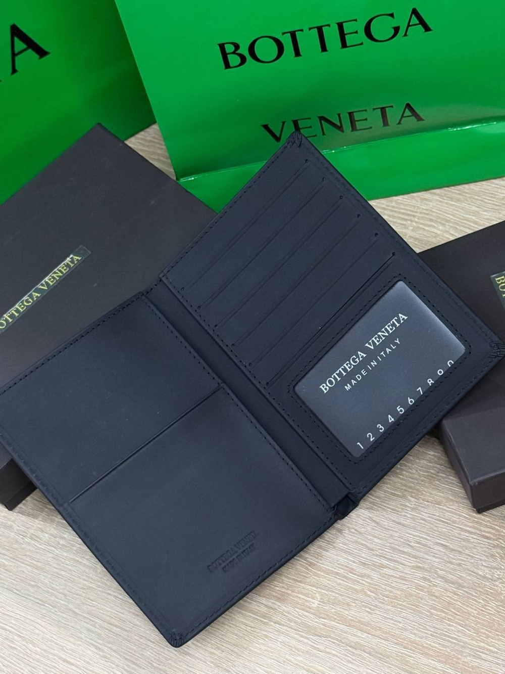 Обложка на паспорт Bottega Veneta