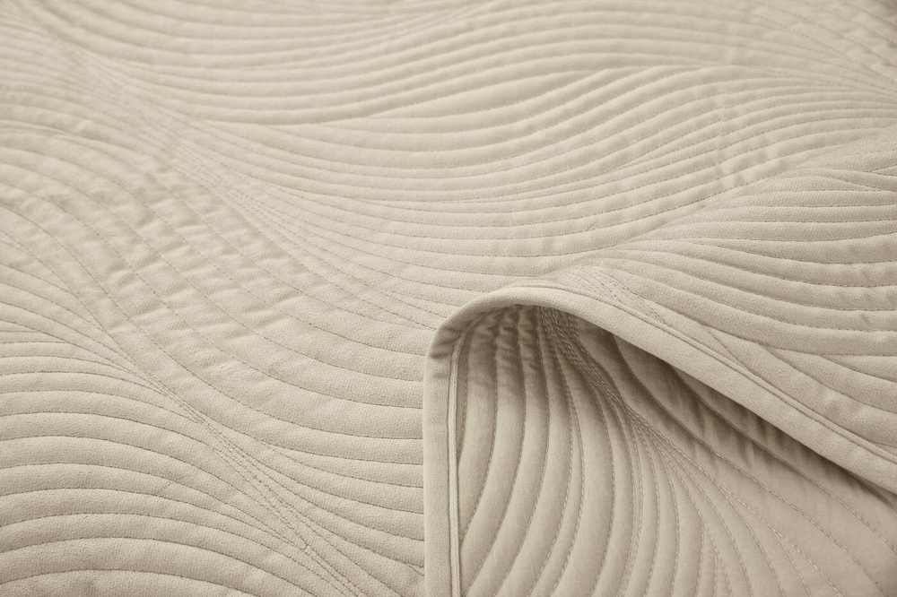 Покрывало 160х220 и наволочка 50x70 Sofi De MarkO Жизель кремовое