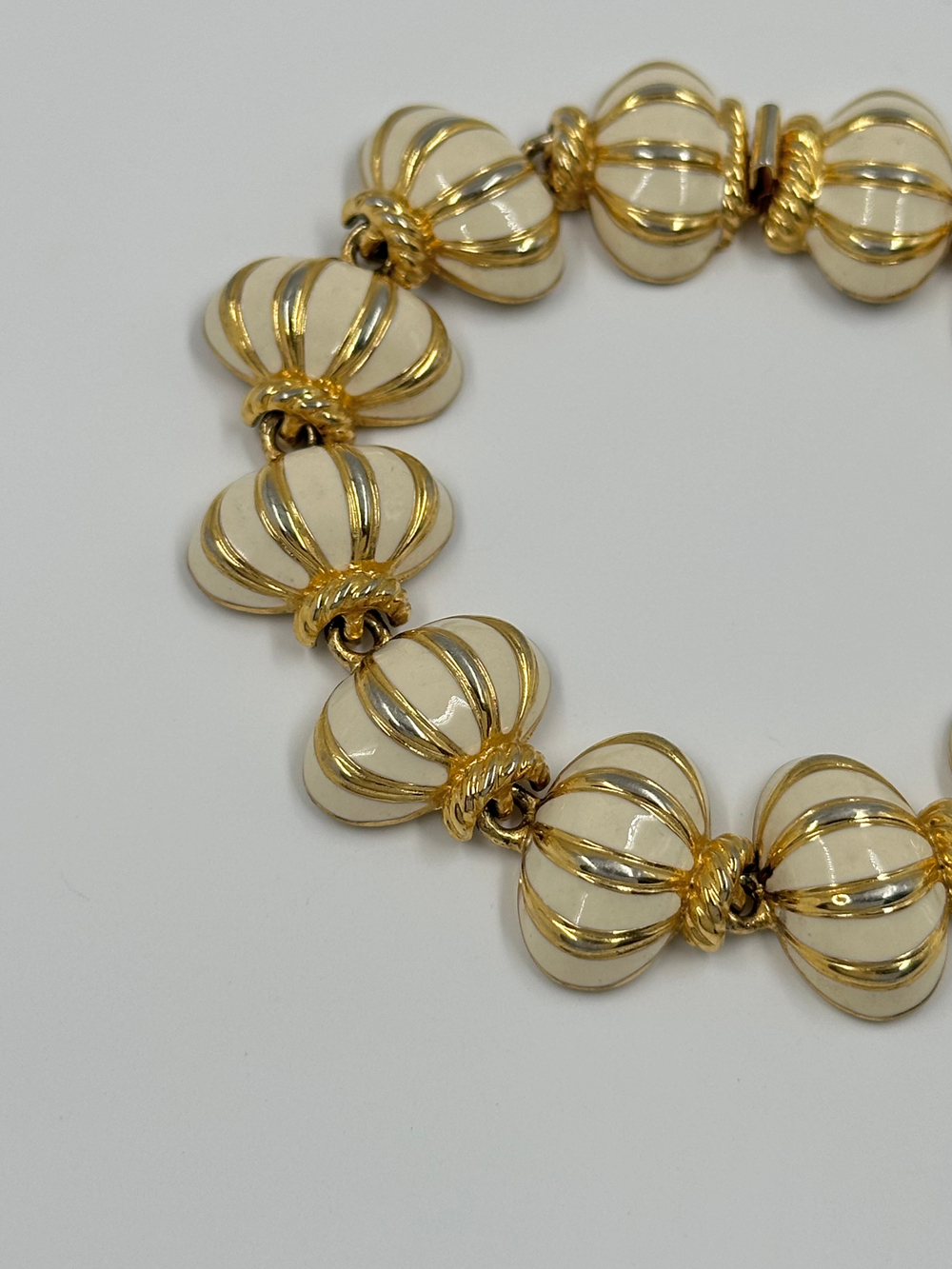 Браслет с кремовой эмалью Joan Rivers