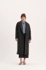 Серое пальто из кашемира