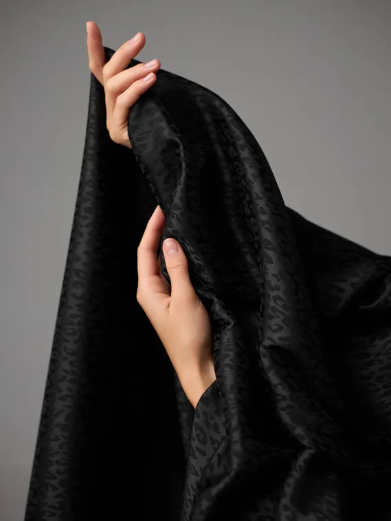 Ткань шелк Армани Жаккард, арт.1885, дизайн "лео", черный 170