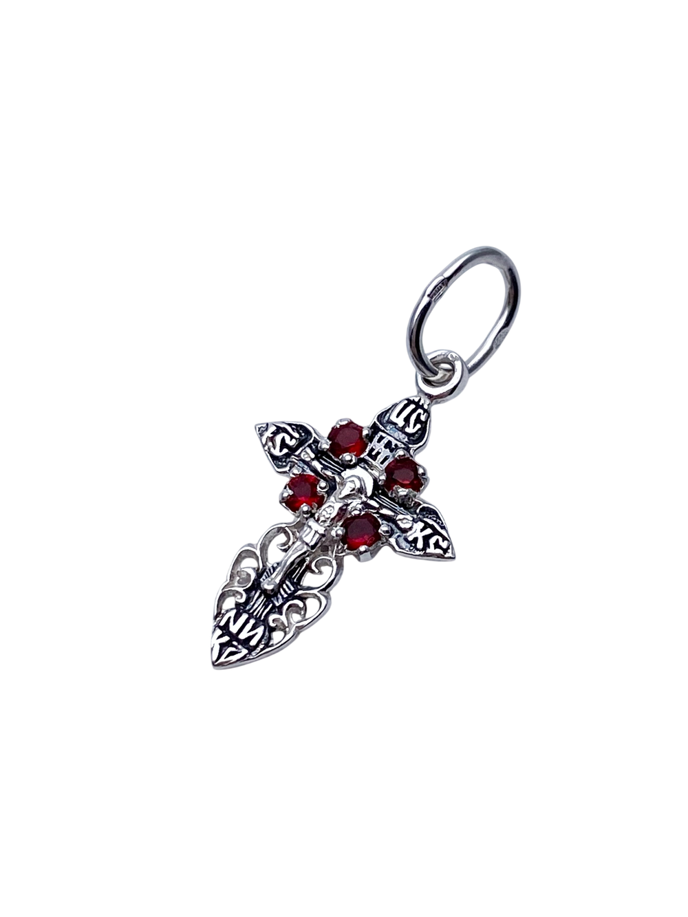 Крест из серебра/Чернение/С подвижным ухом/Со вставкой из красных фианитов