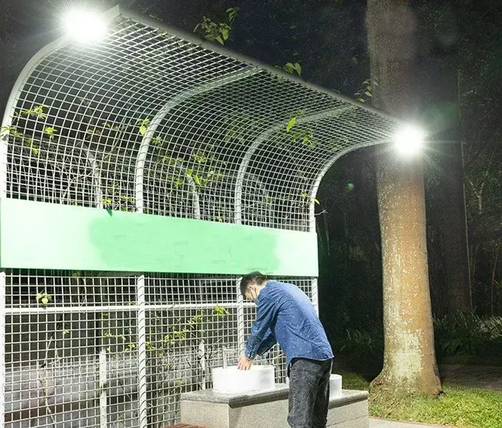 Светильник 48 св., холодный, с USB и датчиком