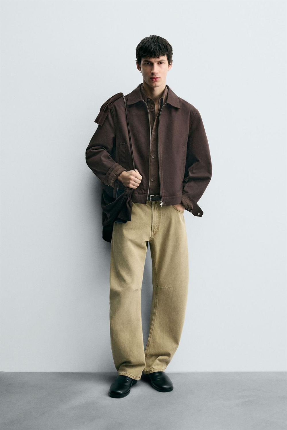 ZARA УКОРОЧЕННАЯ КУРТКА, ТЕМНО-КОРИЧНЕВЫЙ