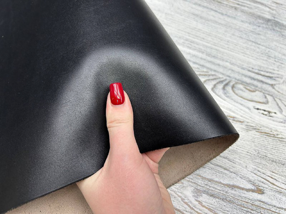 Boolwing Srtong Nero (1,5-1,7 мм), цв. Черный, натуральная кожа