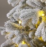 Заснеженная елка с Гирляндой встроенной «Королева леса» (Литая хвоя) 3 м