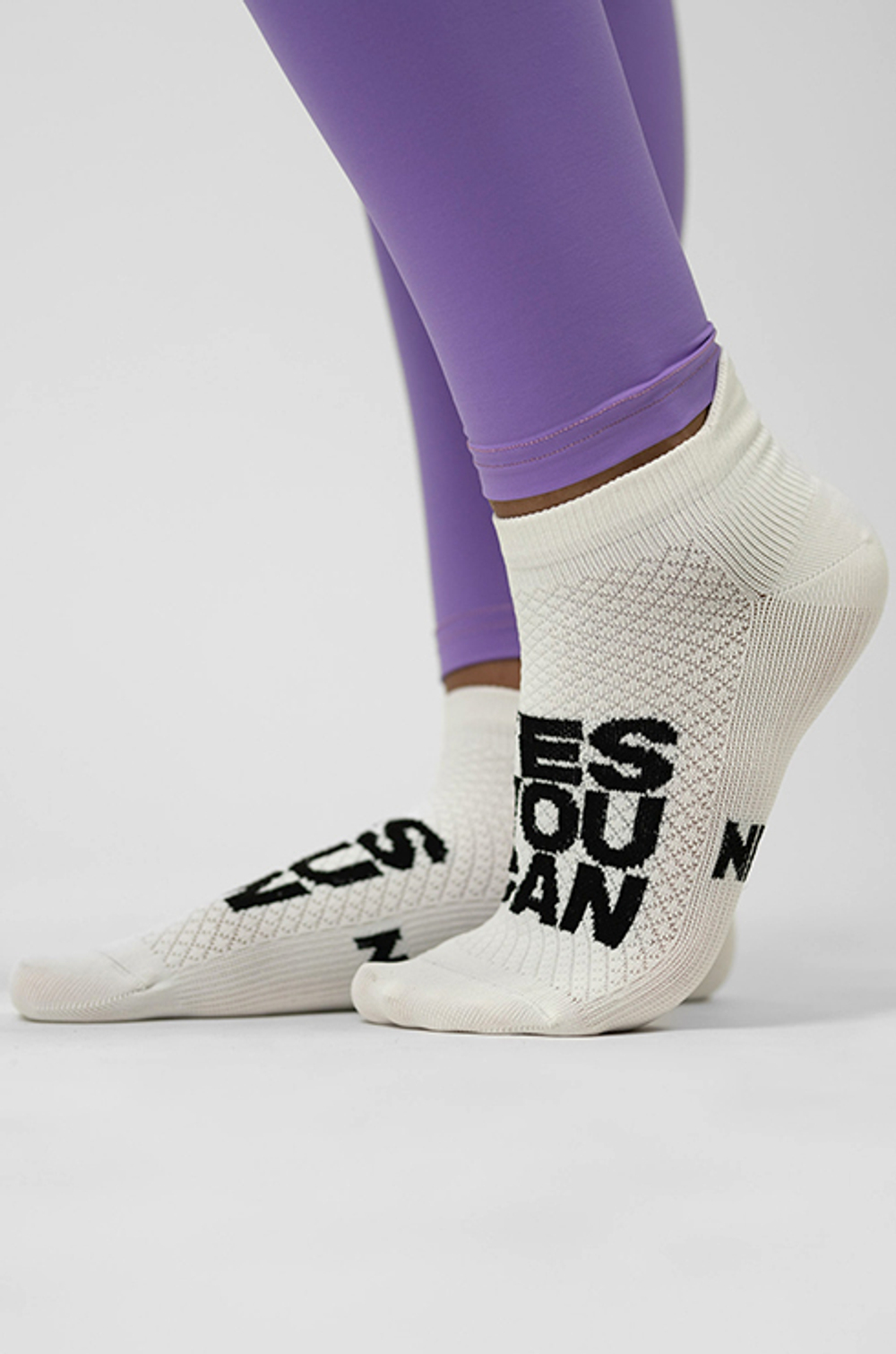 Носки Nebbia “HI-TECH” crew socks YES YOU CAN 122 White