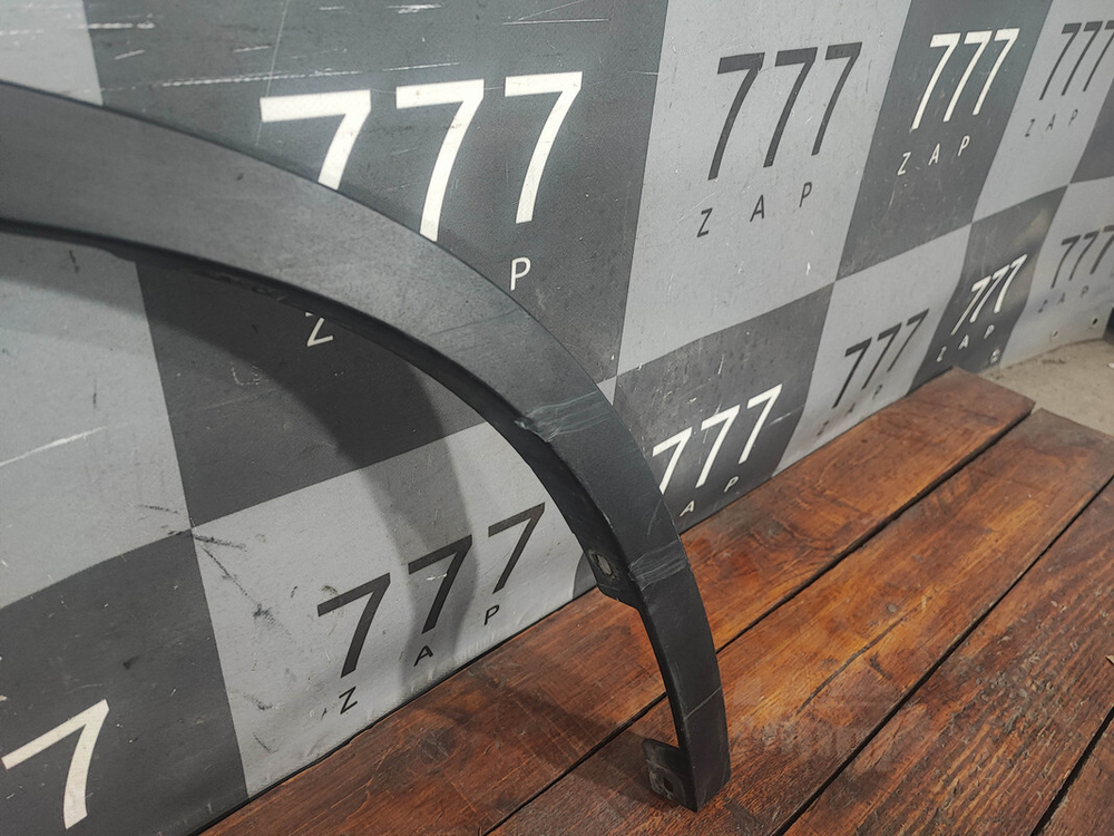 Накладка крыла переднего правого BMW X1 (F48) 15-22 Б/У Оригинал 51777332338