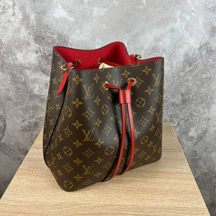 Сумка Louis Vuitton