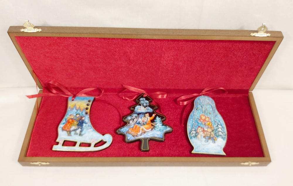 Набор из 3-х ёлочных игрушек  "Русская зима" с росписью Палех