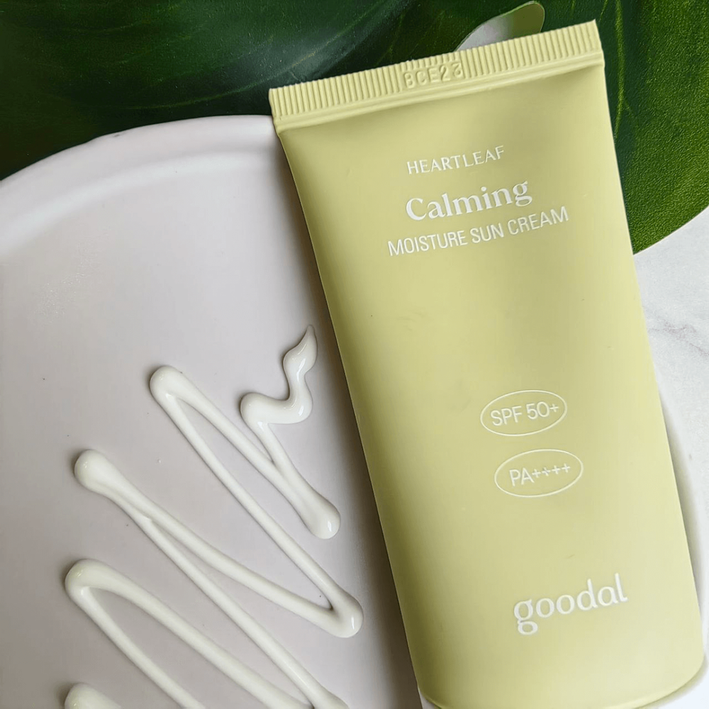 Goodal Heartleaf Calming Moisture Sun Cream SPF50+ PA++++ солнцезащитный крем с хауттюйнией