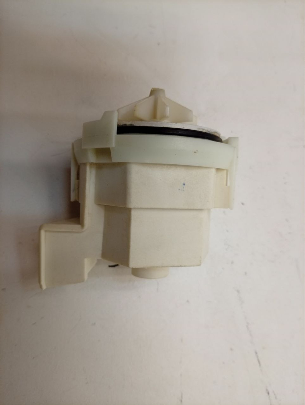 ESL98330 ктп2 Сливной насос для посудомоечных машин AEG Electrolux Zanussi 140000604011 б/у