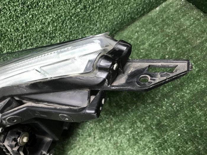 Фара правая Nissan Murano Z52 (2014-2022) LED