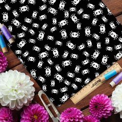 Ткань оксфорд 210 белые пауки на чёрном фоне