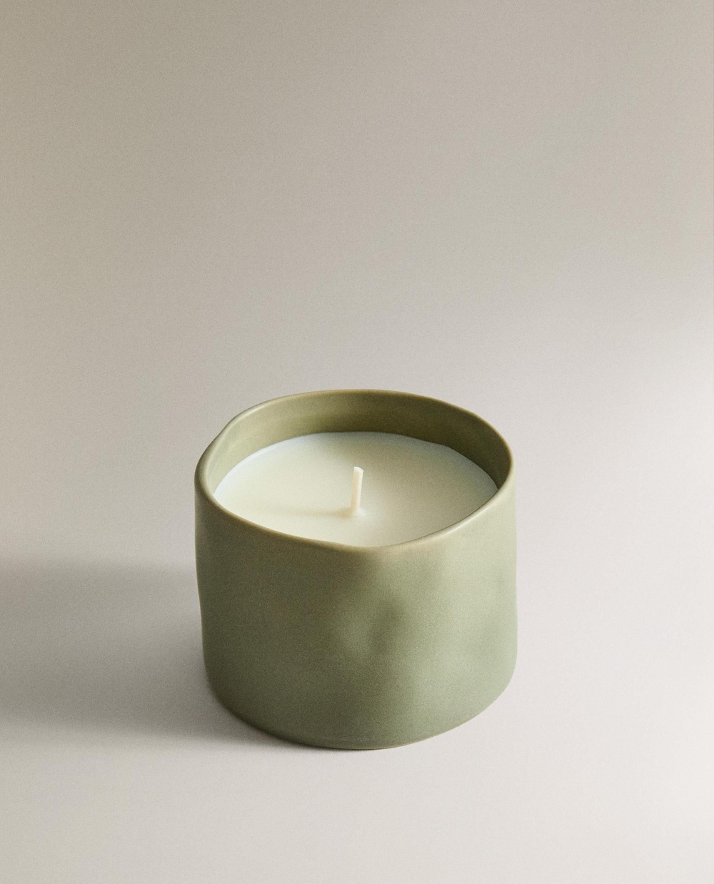 Zara Home - Ароматическая свеча нероли, 150 г